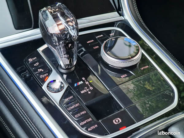 BMW 850i - Vue arrière